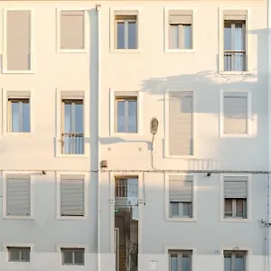 Apartment Casa Boma - Modern & Luminous With Balcony - Alcantara I, Lisbon